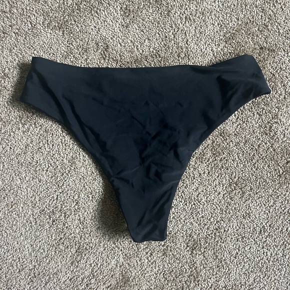 boohoo black and silver bikini bottoms - Picture 2 of 6